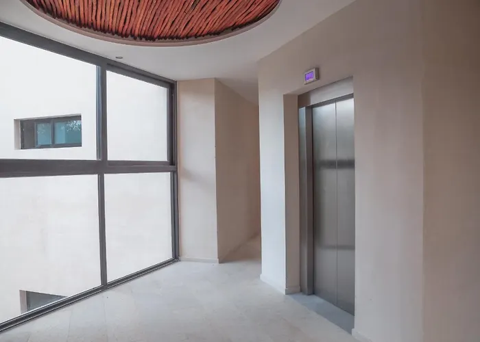 Stylish & Luxury Penthouse & Apartment, Private Pool, Private Hot Tub, Terrace And Roof At Jungle