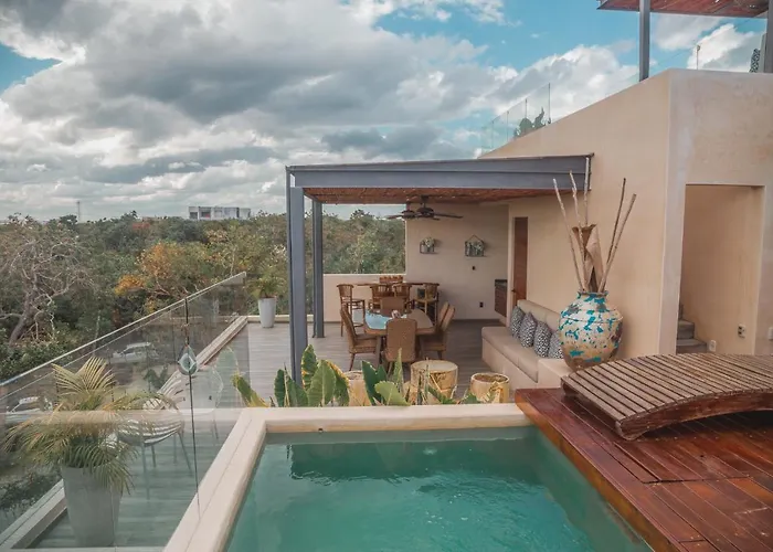 Stylish & Luxury Penthouse & Apartment, Private Pool, Private Hot Tub, Terrace And Roof At Jungle Appartamento *