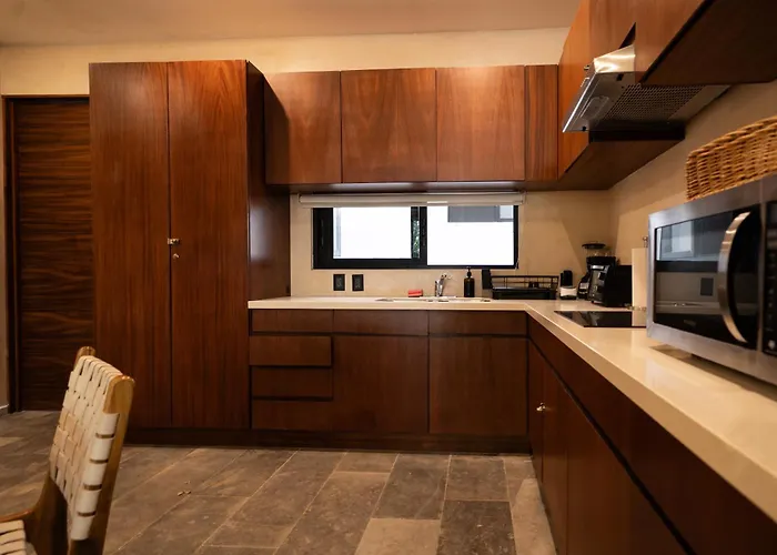 Stylish & Luxury Penthouse & Apartment, Private Pool, Private Hot Tub, Terrace And Roof At Jungle