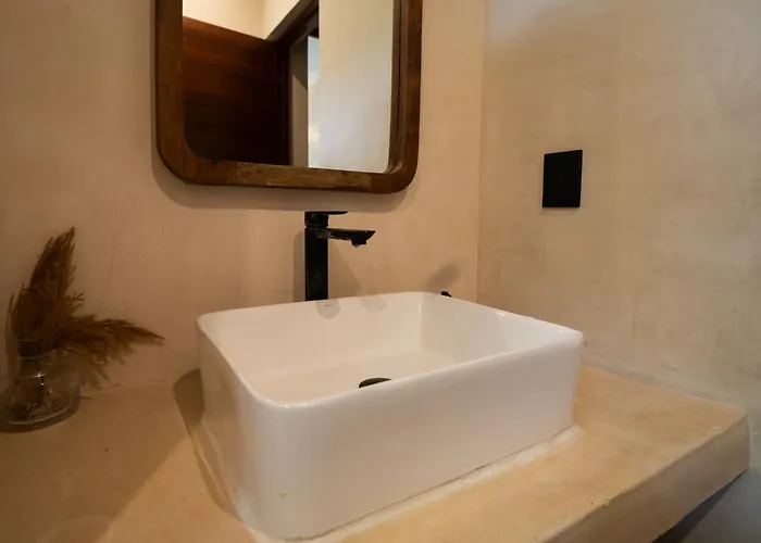 Stylish & Luxury Penthouse & Apartment, Private Pool, Private Hot Tub, Terrace And Roof At Jungle *