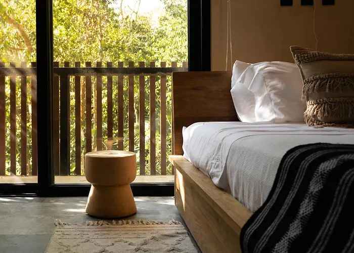 Stylish & Luxury Penthouse & Apartment, Private Pool, Private Hot Tub, Terrace And Roof At Jungle